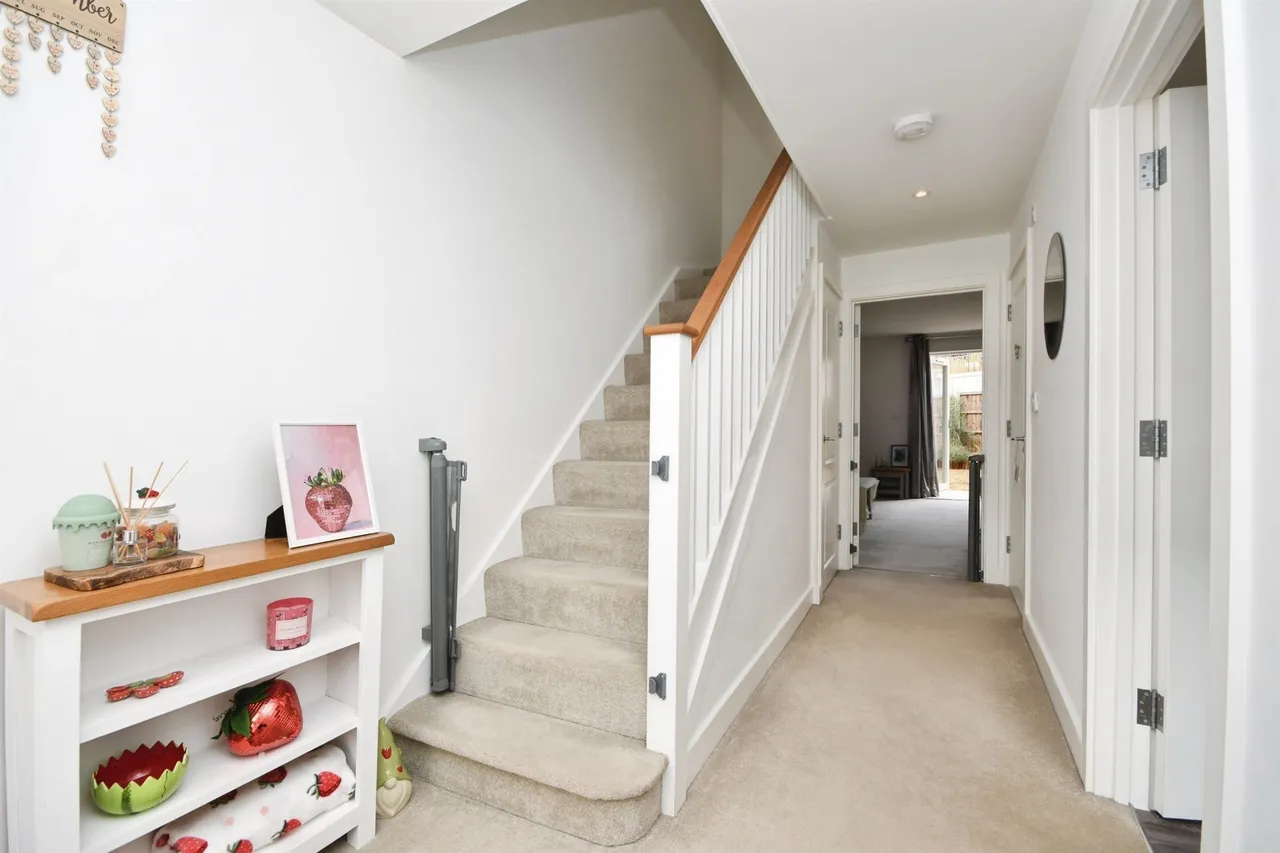 Ironbroom Crescent, Chelmsford Garden, CM3, photo 6
