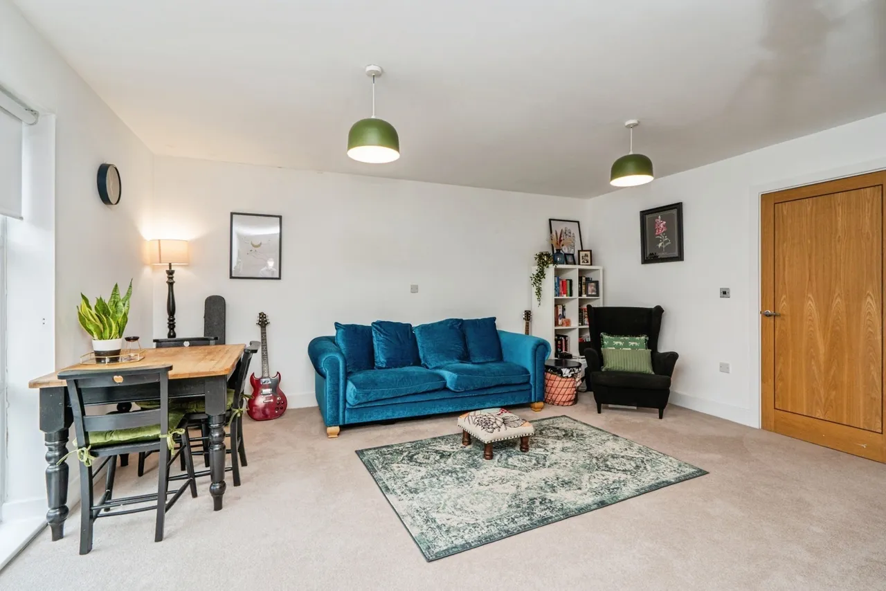 High Street, Addlestone, KT15, photo 17