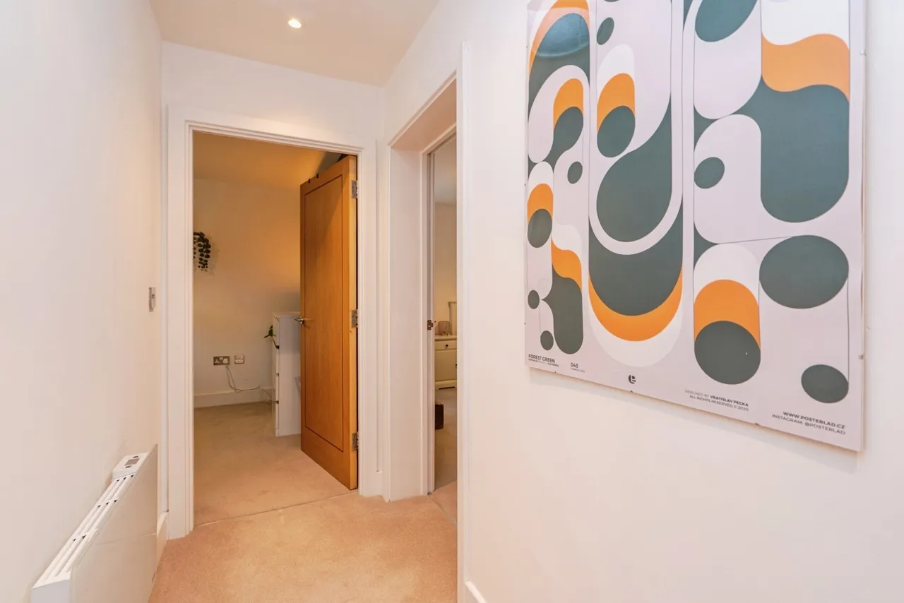 High Street, Addlestone, KT15, photo 5