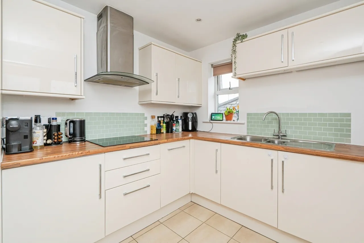 High Street, Addlestone, KT15, photo 14