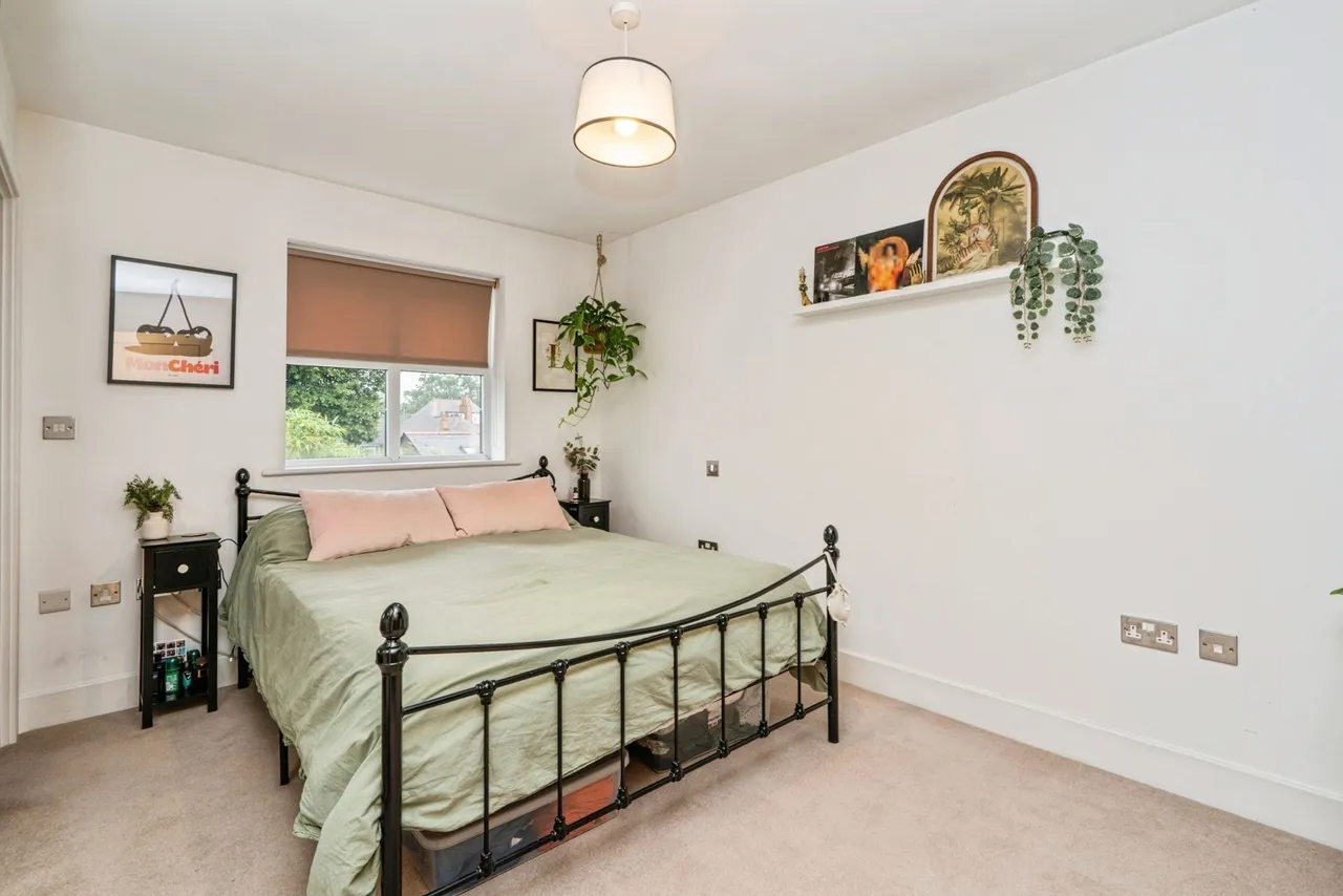 High Street, Addlestone, KT15, photo 6