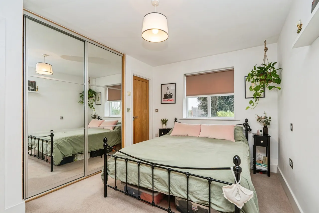High Street, Addlestone, KT15, photo 13