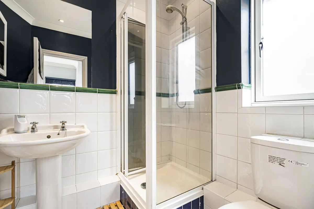 Plater Drive, Walton Manor, photo 14
