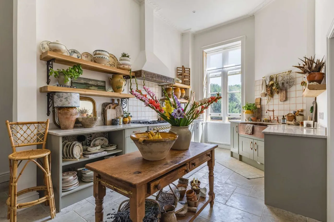 Hurn Court Lane, Hurn, BH23, photo 6