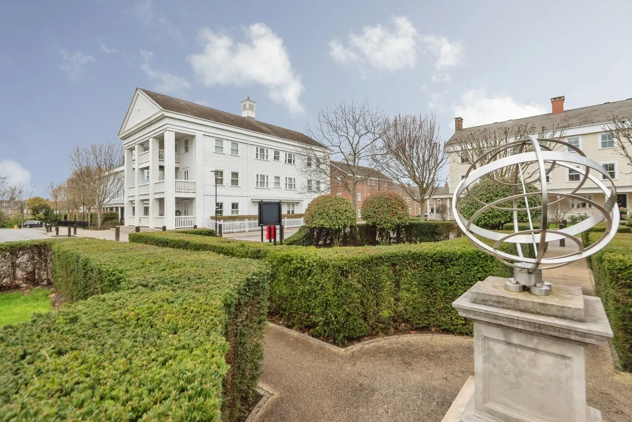 1 bed flat for sale, Sherbrooke Way, Worcester Park, KT4