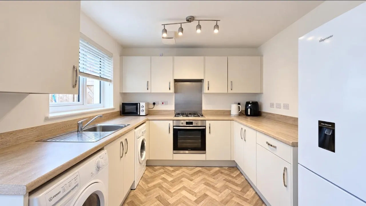 Rosedown Avenue, Plymouth, PL2, photo 2