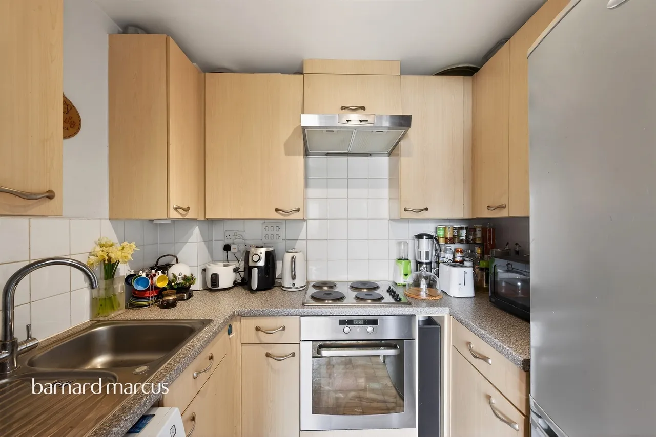 Tilley Road, Feltham, photo 5