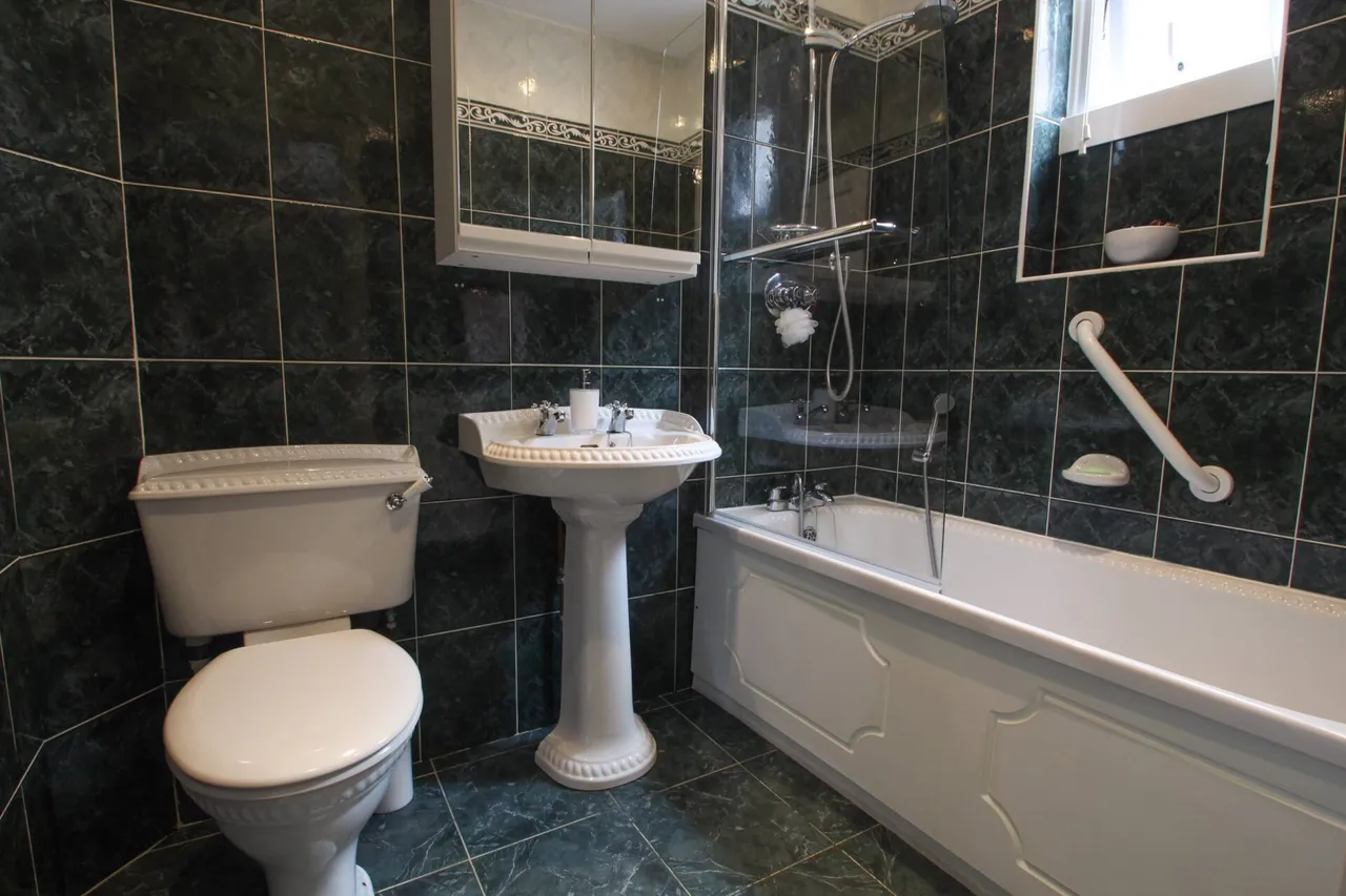 Clifton Road, Welling, photo 8