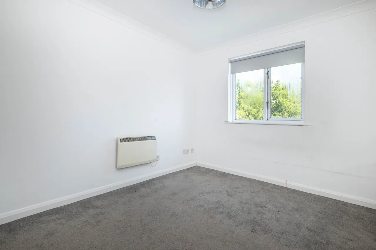Sopwith Way, Kingston Upon Thames, KT2, photo 6