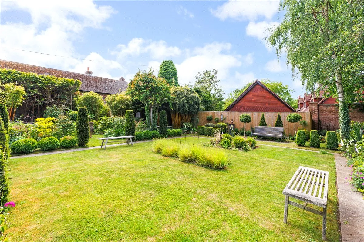 Lockeridge, Marlborough, SN8, photo 22
