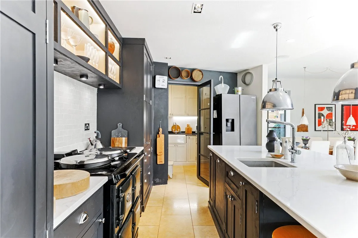 Lockeridge, Marlborough, SN8, photo 10