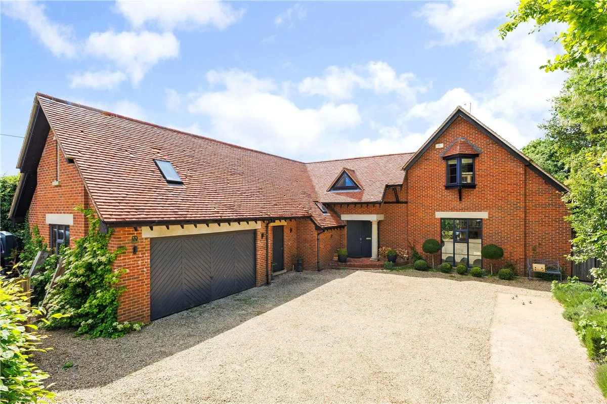 Lockeridge, Marlborough, SN8, photo 6