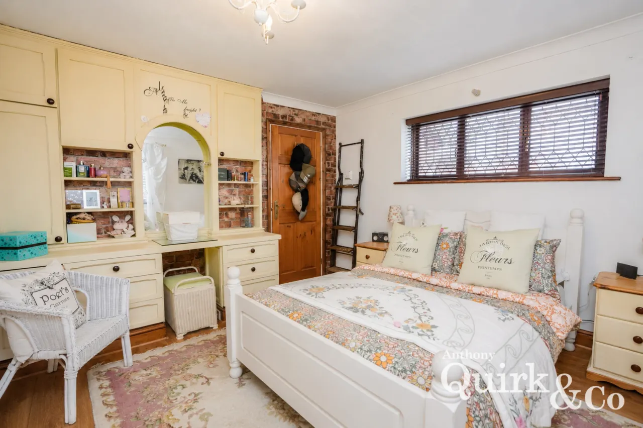 Rose Road, Canvey Island, SS8, photo 15