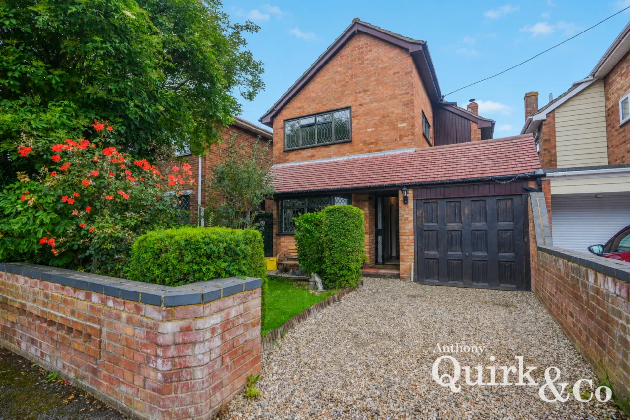 3 bed property for sale, Rose Road, Canvey Island, SS8