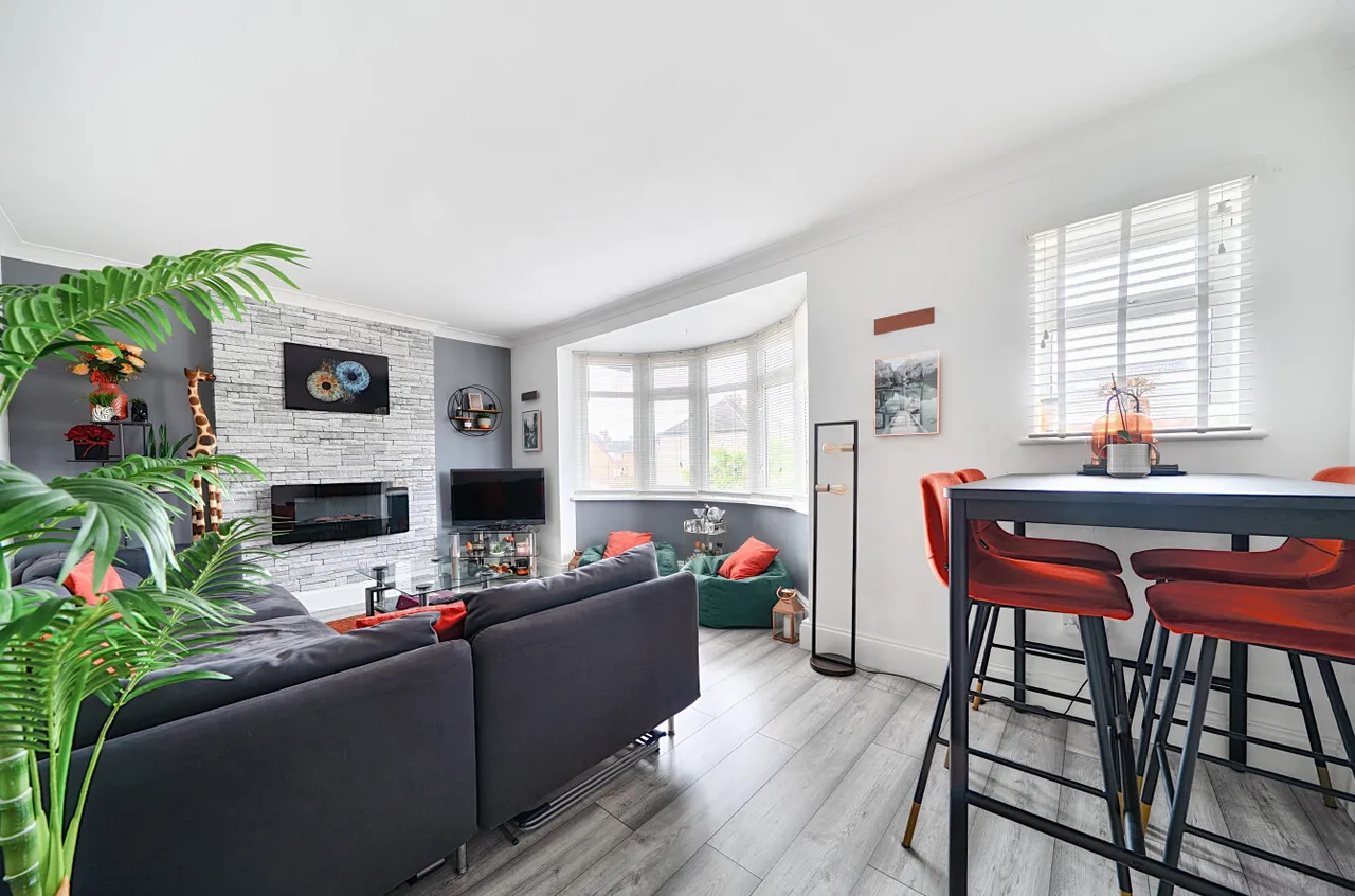2 bed flat for sale, Bromley