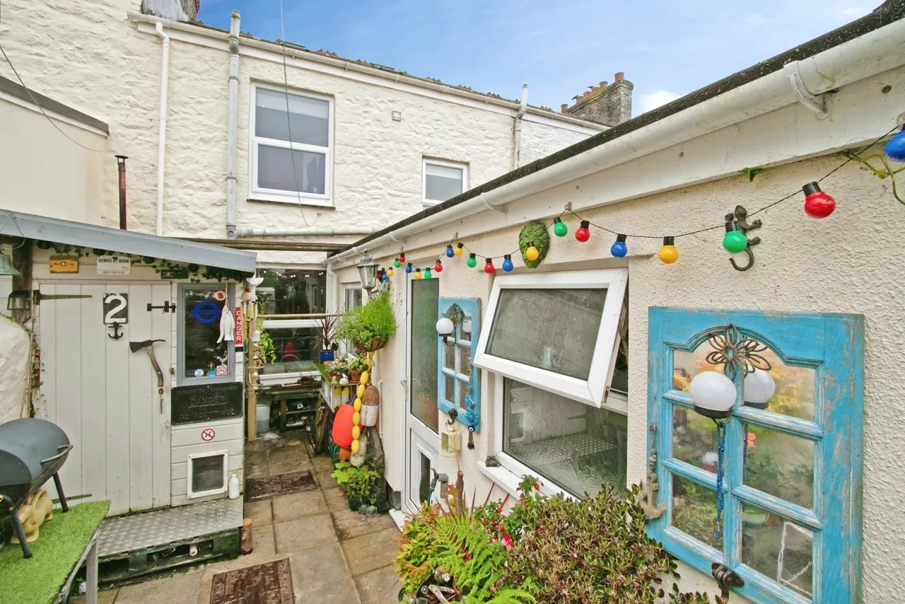 Balmoral Terrace, Redruth, TR15, photo 11