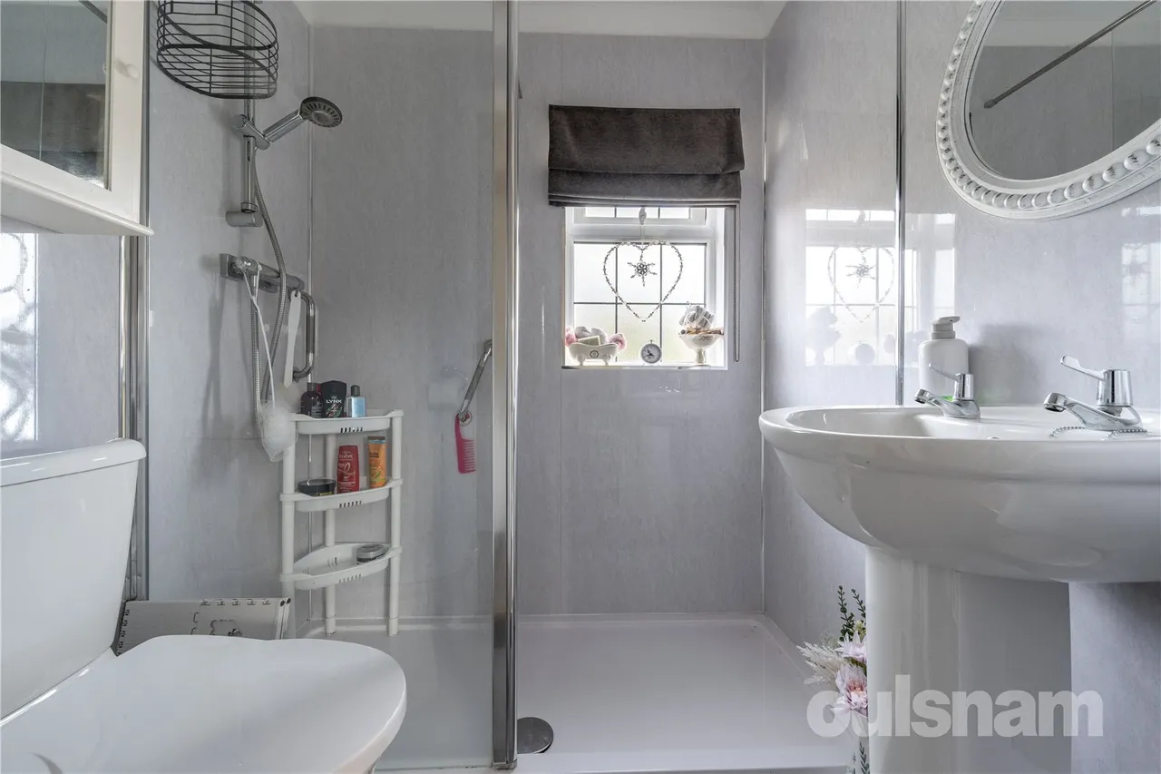The Glen, Linthurst Newtown, Blackwell, Bromsgrove, B60 1BX, photo 8