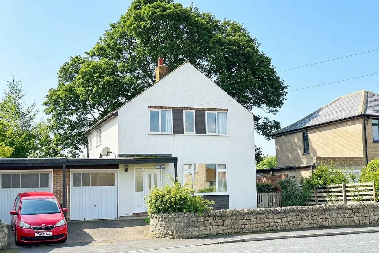 Briar Bank Station Lane, Burton Leonard, HG3, photo 2