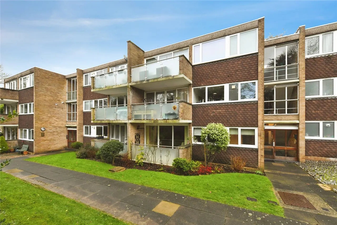 Sawyers Hall Lane, Brentwood, CM15, photo 17