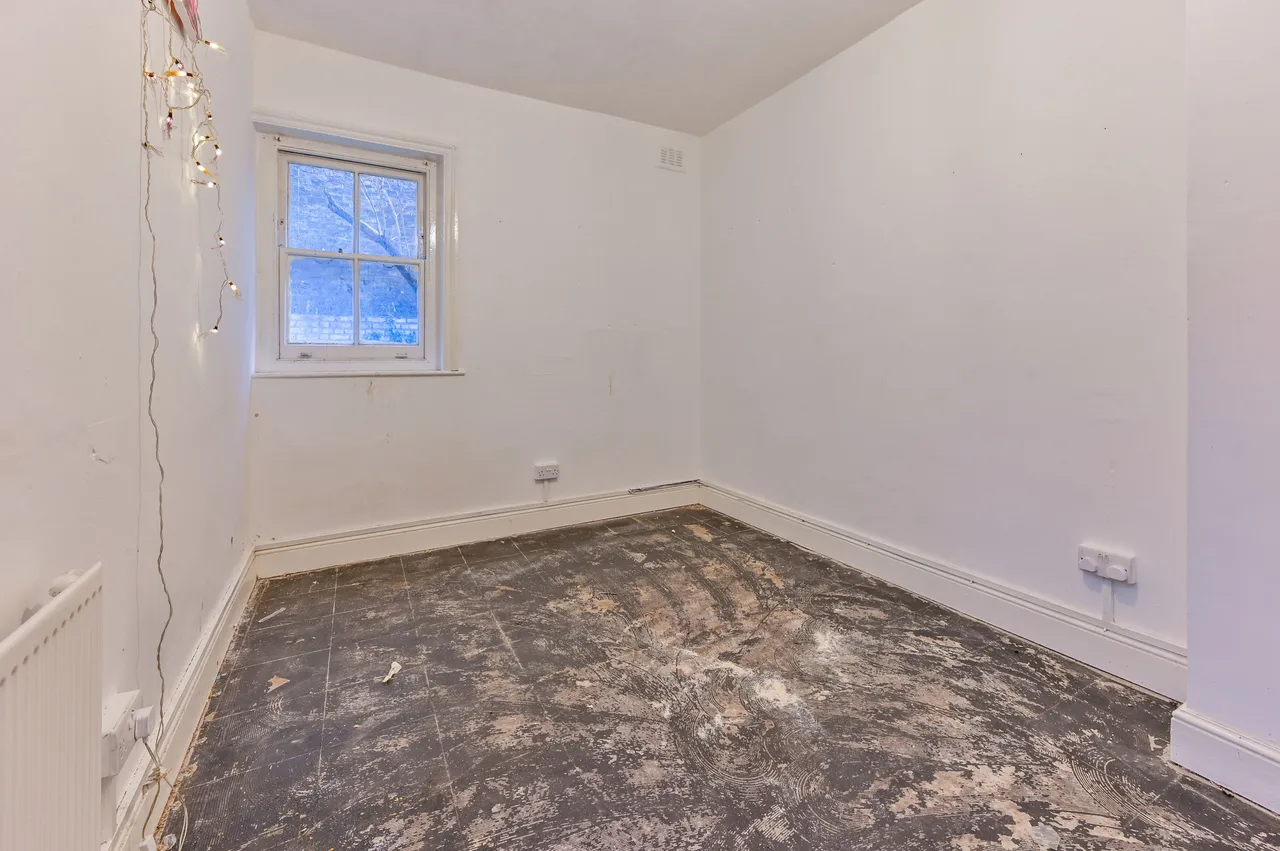 Flat A, 68 Camden Street, London, photo 4