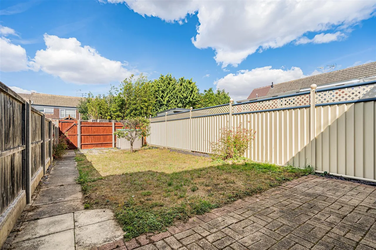 Ross Close, Saffron Walden, CB11, photo 17