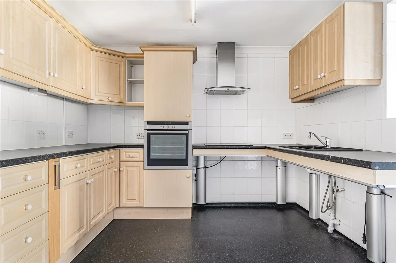 Ross Close, Saffron Walden, CB11, photo 5