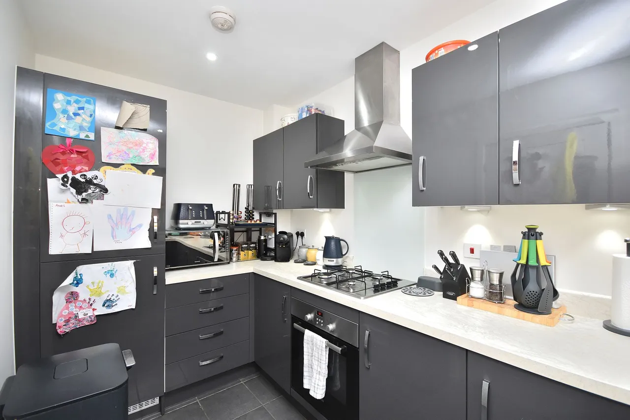 Kensington Close, Northampton, NN2 6NP, photo 4