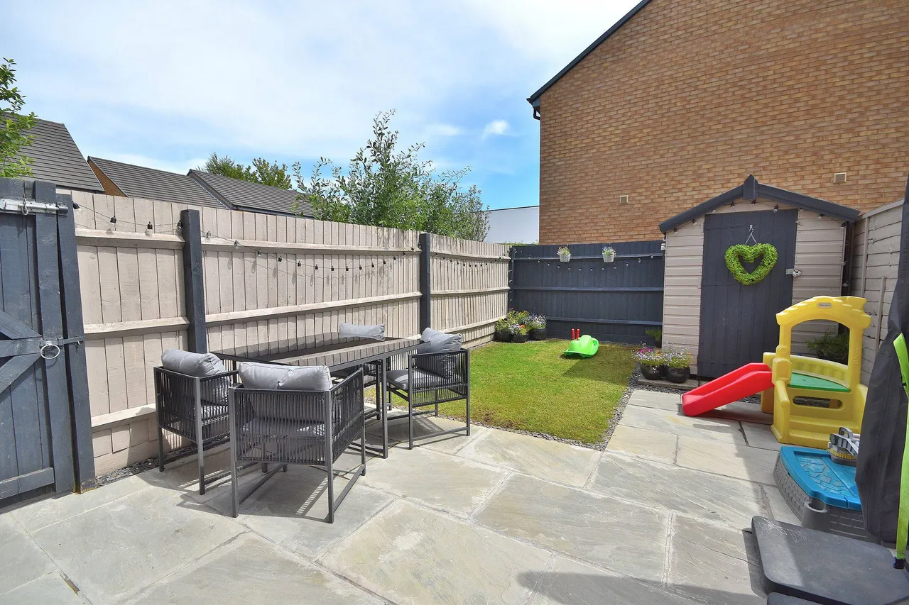Kensington Close, Northampton, NN2 6NP, photo 12