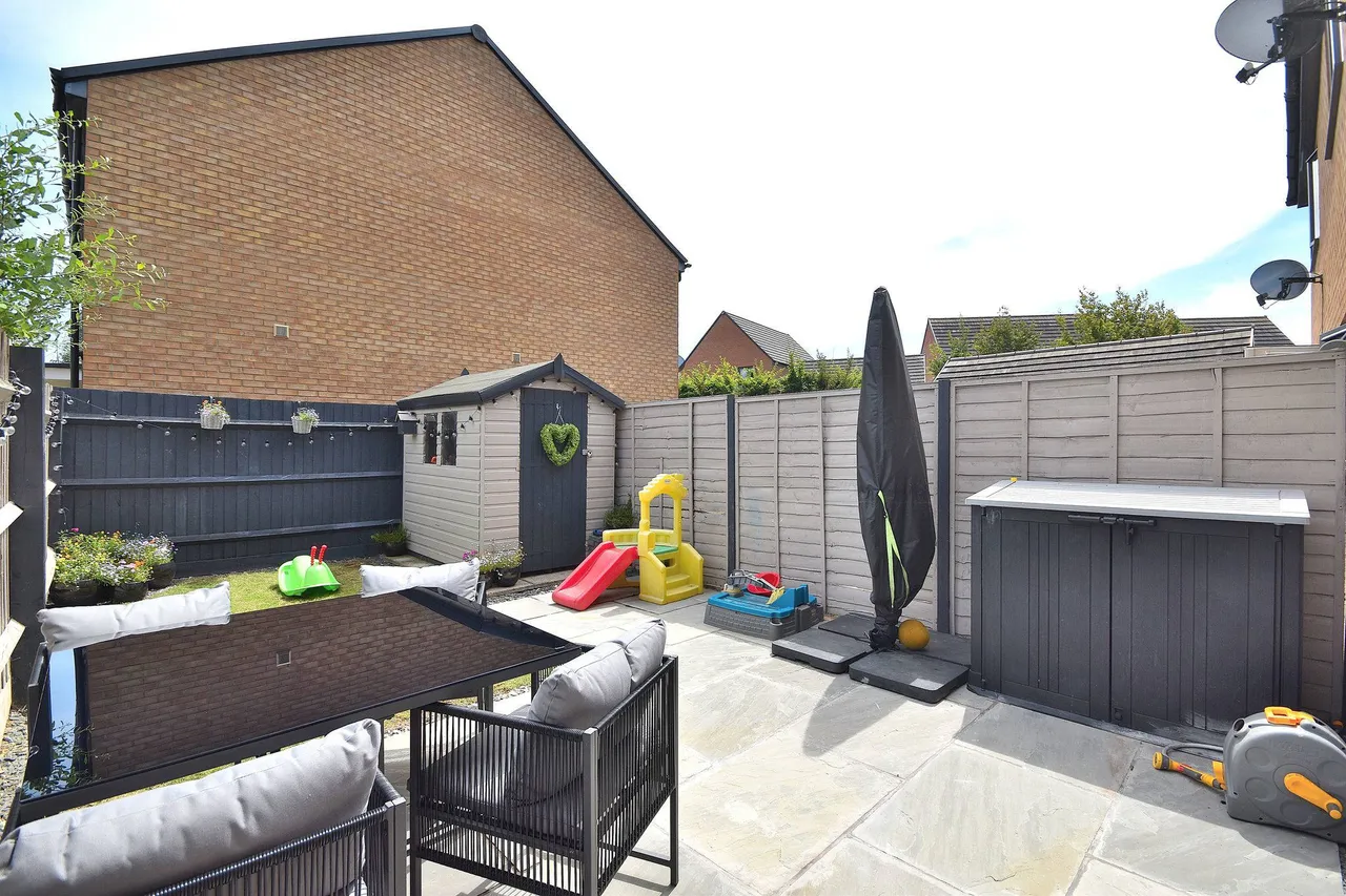 Kensington Close, Northampton, NN2 6NP, photo 13