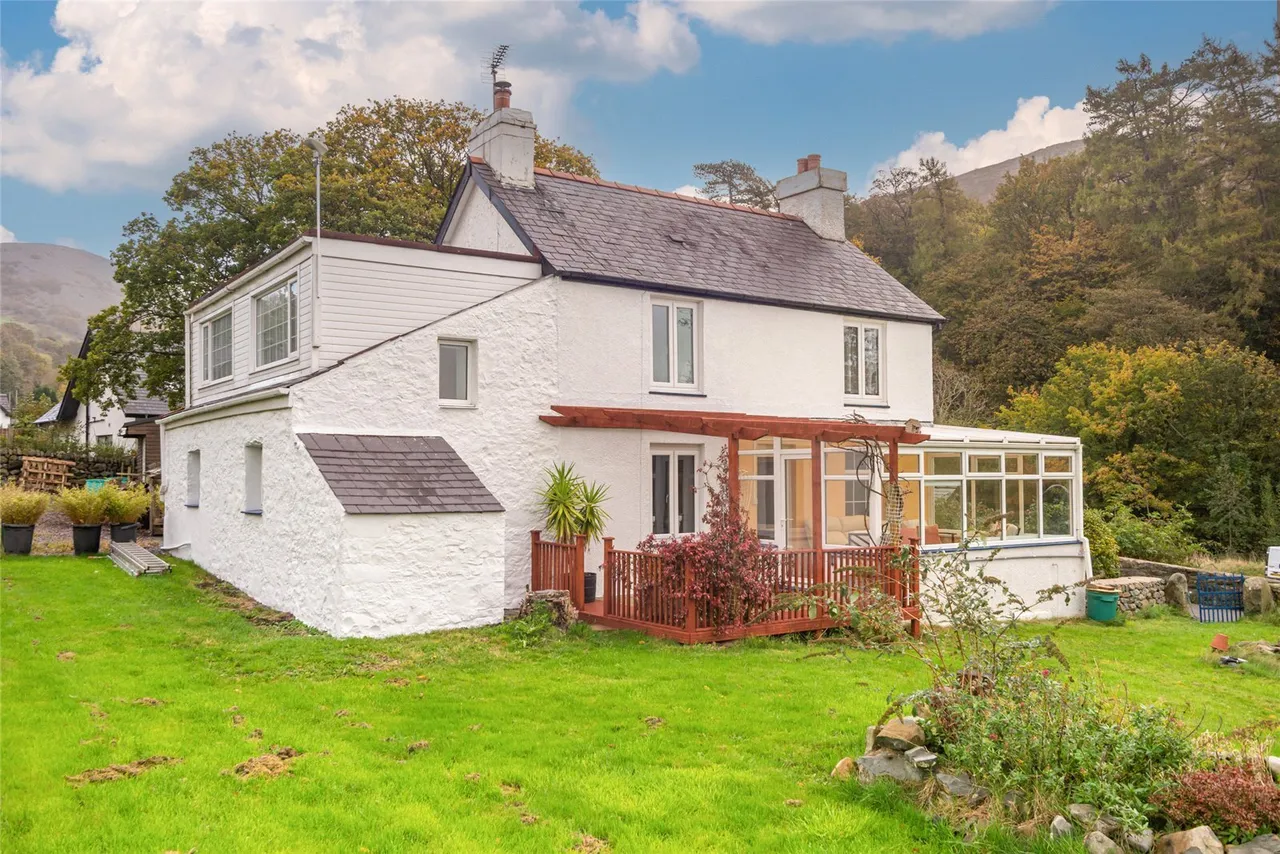 3 bed house for sale, Valley Road, Llanfairfechan, LL33