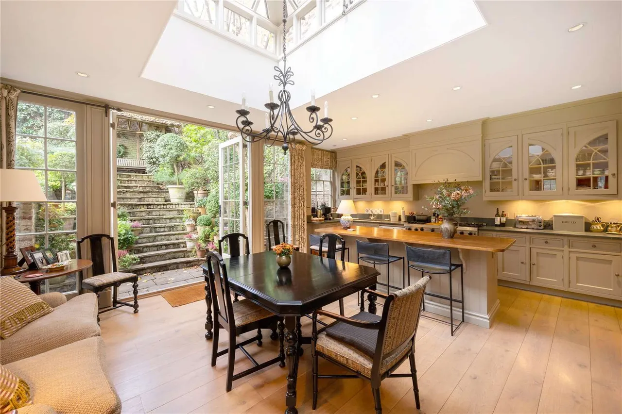 The Mount, London, NW3 6SZ, photo 5