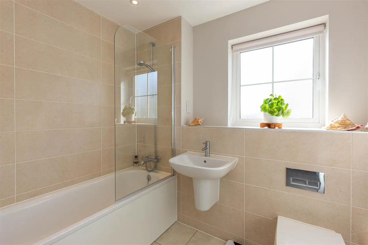 Yew Tree Close, Launton, photo 5