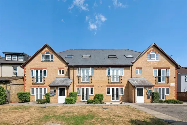 2 bed flat for sale — Dawley Road, Hayes