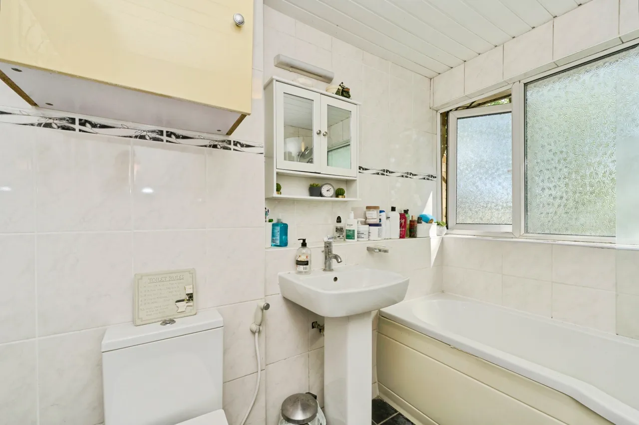Hotham Close, West Molesey, KT8, photo 17