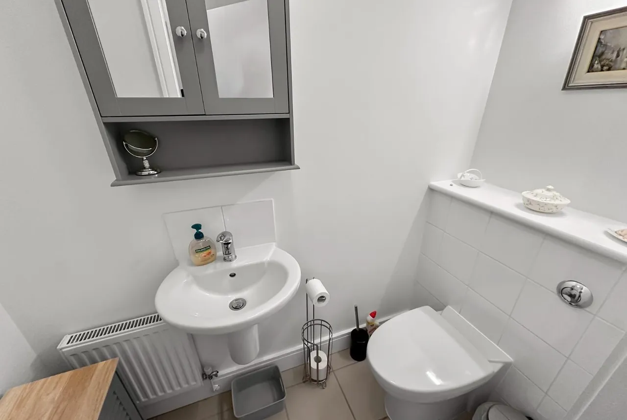 Charlotte Place, Hale, Cheshire WA15 8WR, photo 14