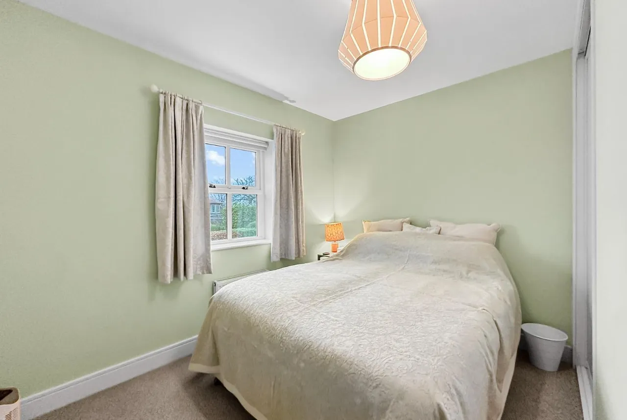 Charlotte Place, Hale, Cheshire WA15 8WR, photo 25