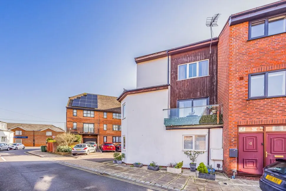 3 bed house for sale — Onslow Road, Southsea, Hampshire, PO5