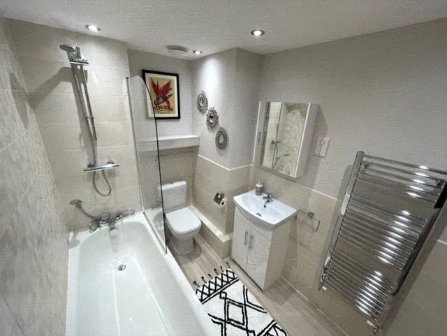 Skyline House, Swingate, Stevenage, Hertfordshire, SG1, photo 6
