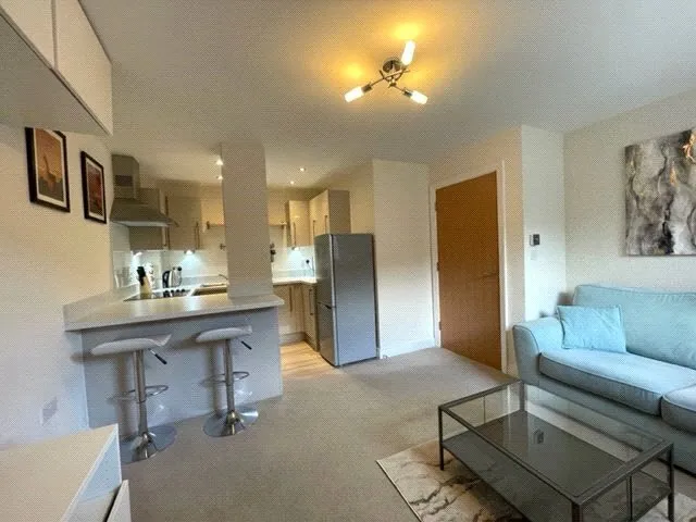Skyline House, Swingate, Stevenage, Hertfordshire, SG1, photo 8