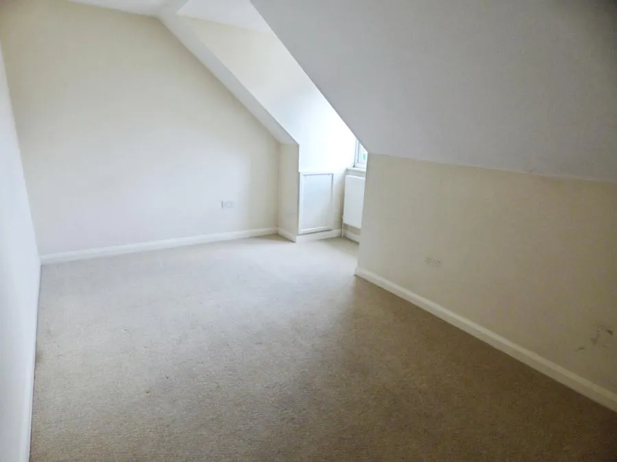 Station Road, Netley Abbey, SO31, photo 5