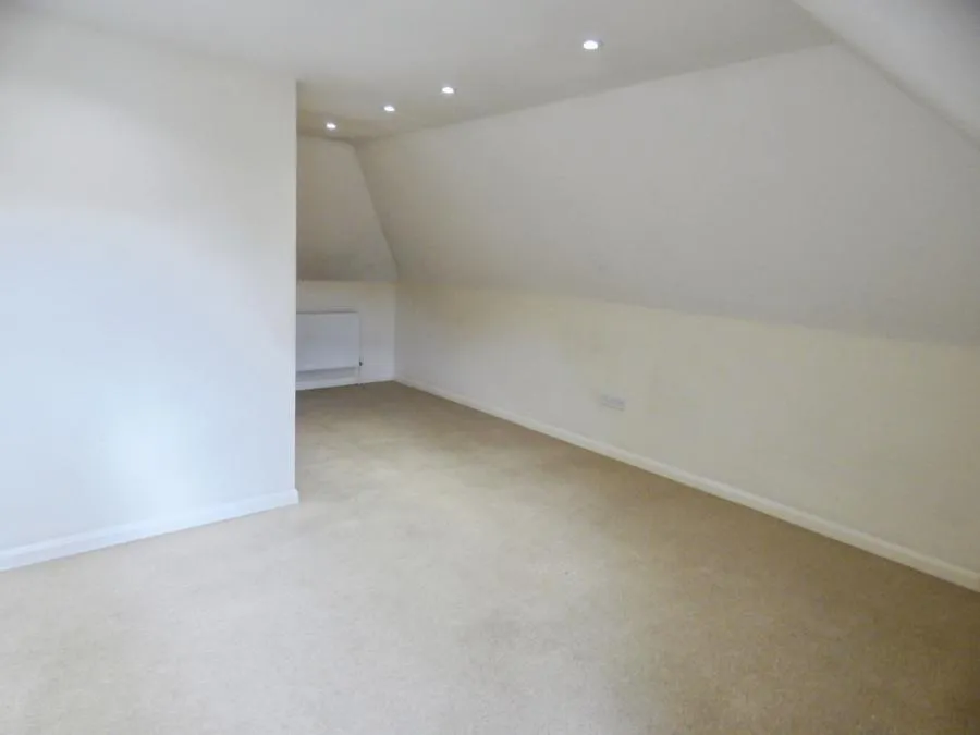 Station Road, Netley Abbey, SO31, photo 7