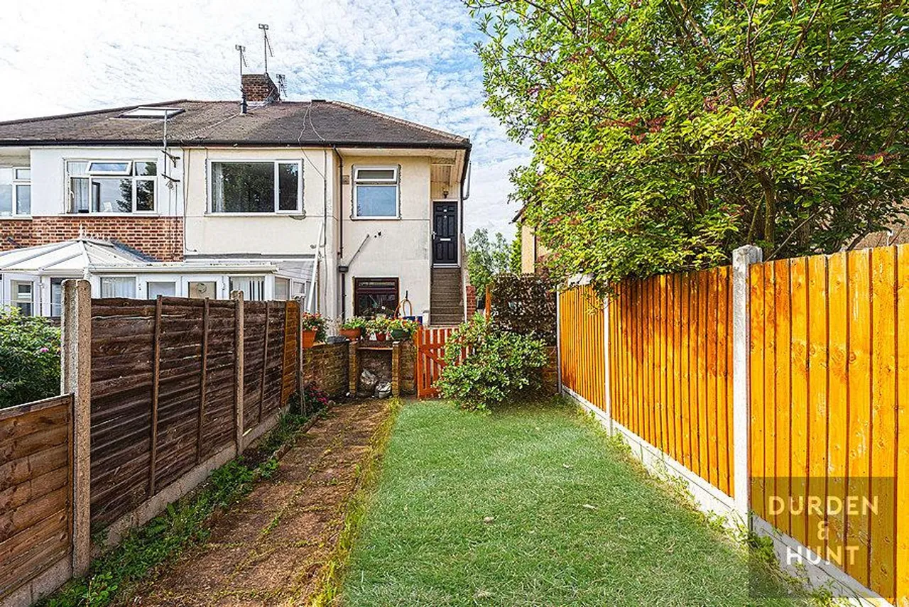 Cheltenham Gardens, Loughton, IG10, photo 16