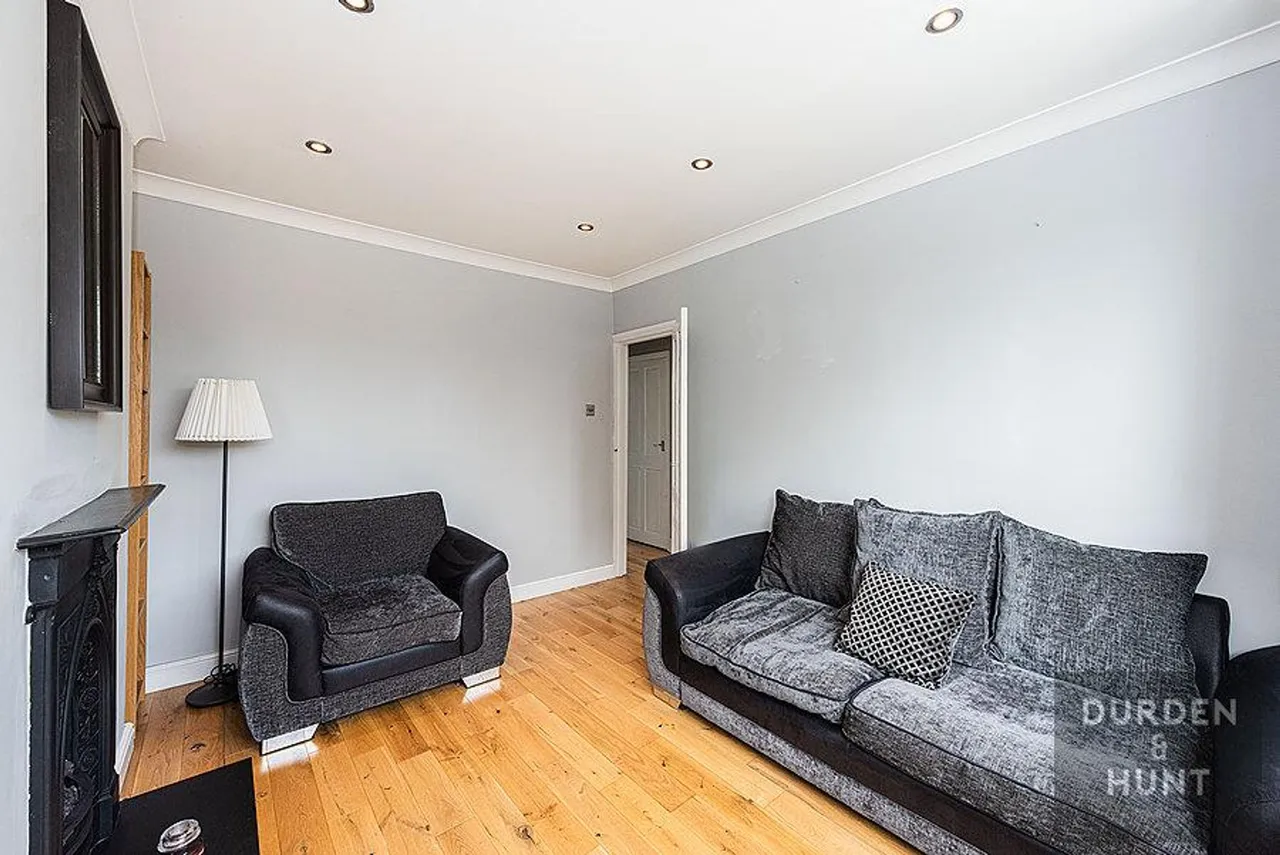 Cheltenham Gardens, Loughton, IG10, photo 3