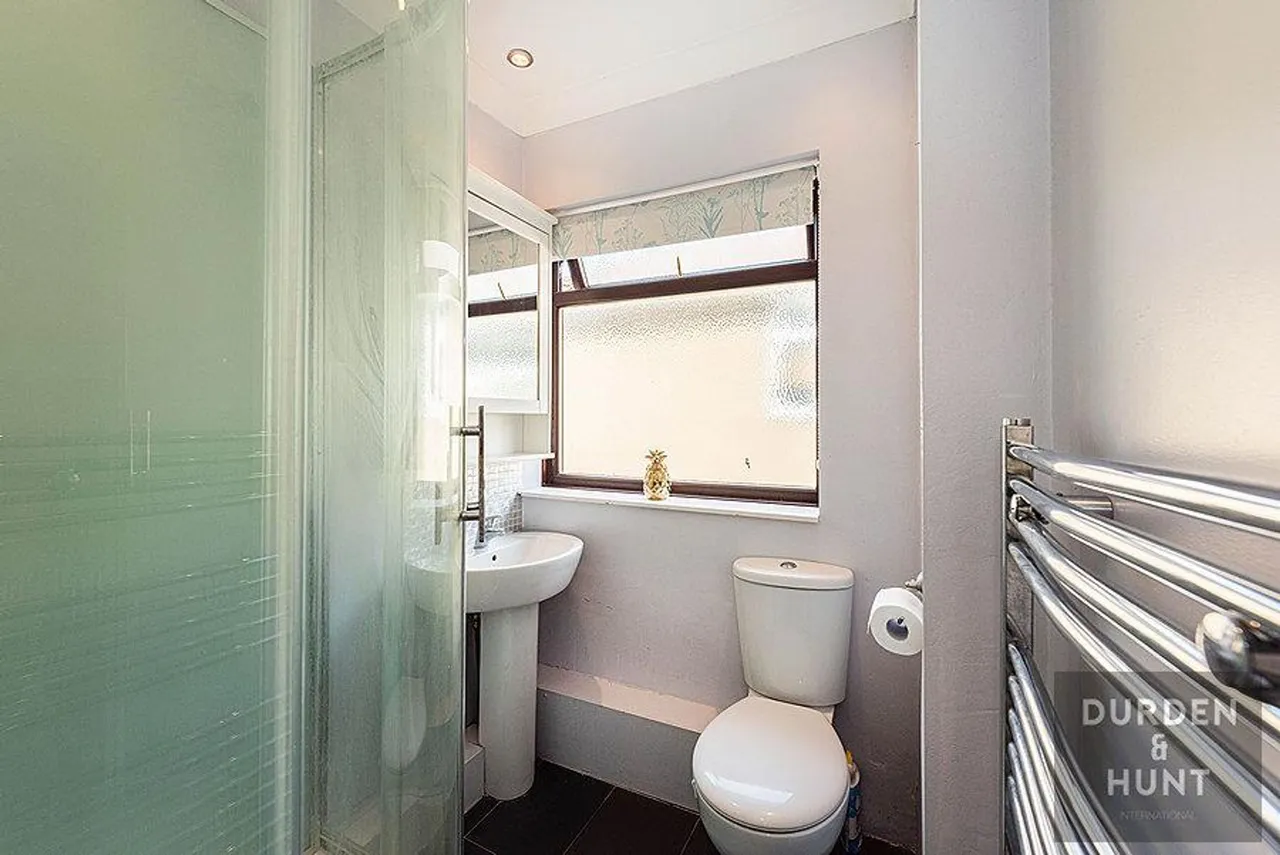 Cheltenham Gardens, Loughton, IG10, photo 13