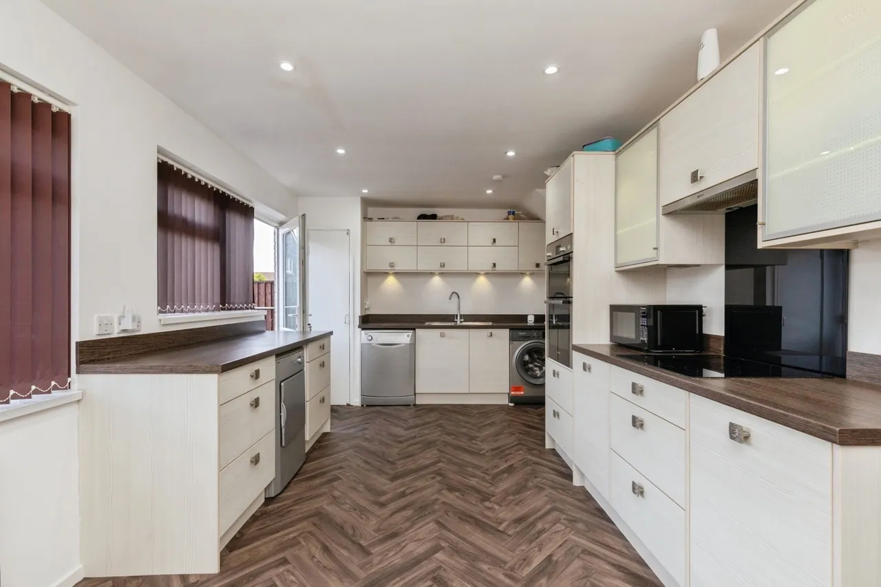 Grinfield Avenue, Bristol, Somerset, BS13, photo 3