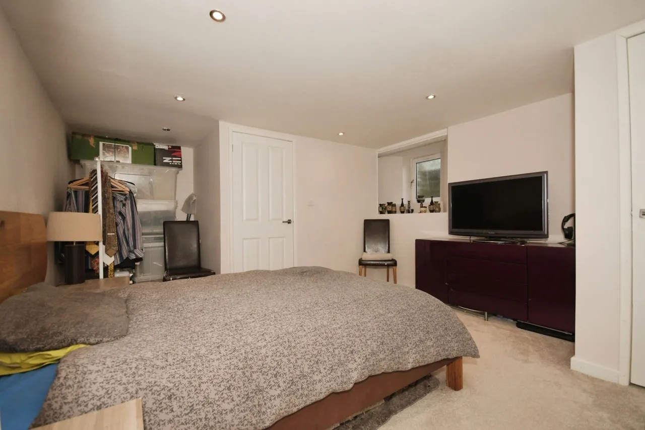 Corbar Road, Buxton, Derbyshire, SK17, photo 8