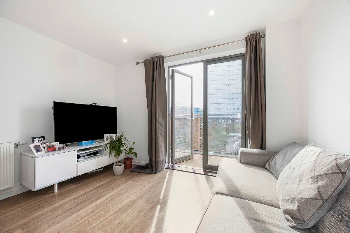 7 Edwin Street, London, E16 1XS, photo 2
