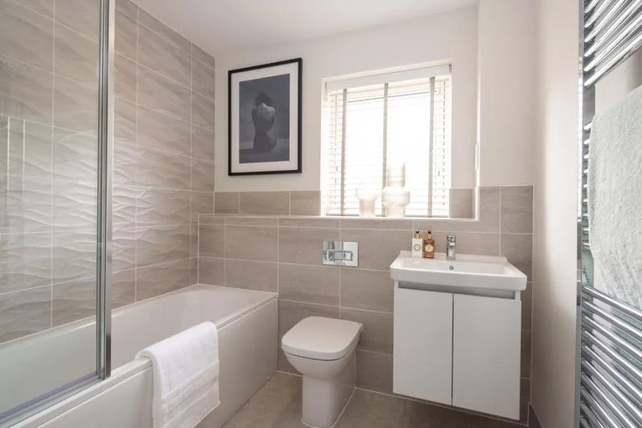 Wheldon Lane, RG40, photo 8