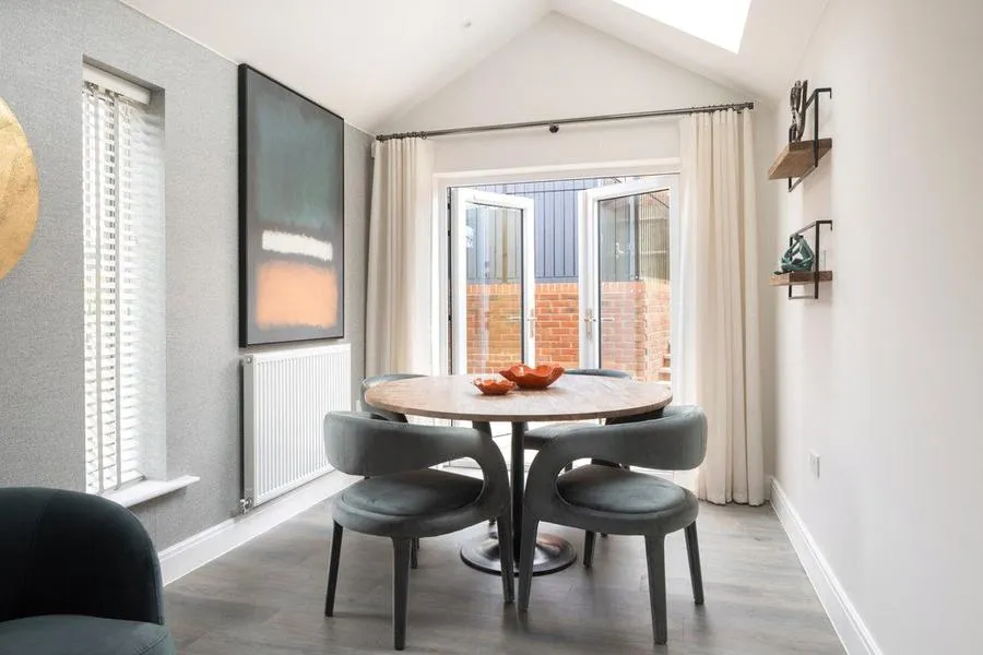 Wheldon Lane, RG40, photo 2