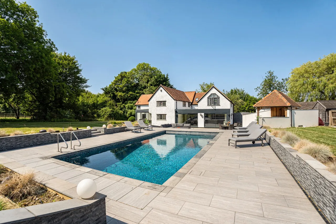5 bed house for sale — Henham Road, Debden Green, Hamperden End, CB11 3LZ